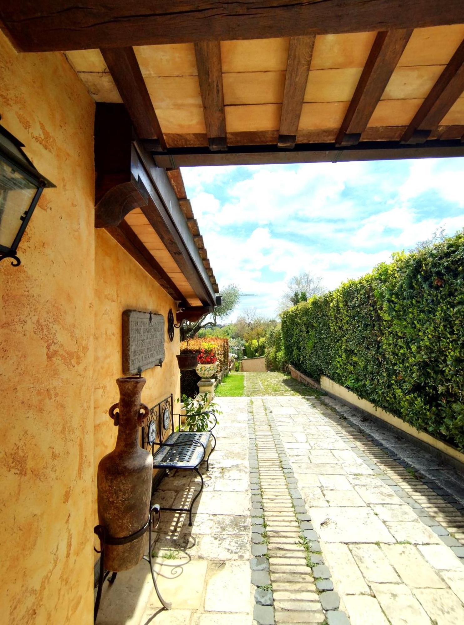 La Valle Dei Casali Com Rzym Zewnętrze zdjęcie